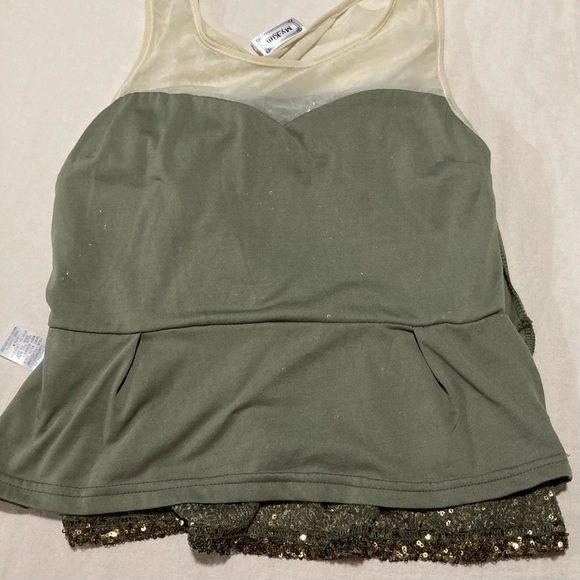 My-Kim Gold Sequin Sleeveless Top with Peplum - Picture 12 of 16